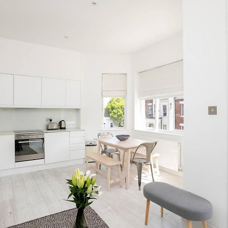 Guestready - West Kensington Home W/Balcony Londres Exterior foto