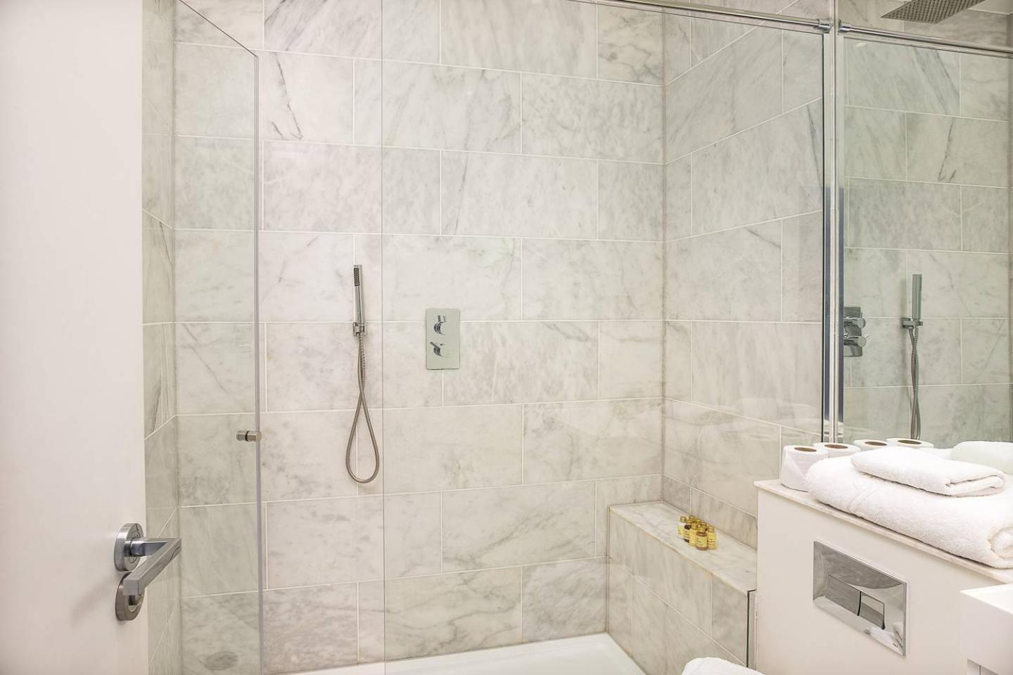 Guestready - West Kensington Home W/Balcony Londres Exterior foto